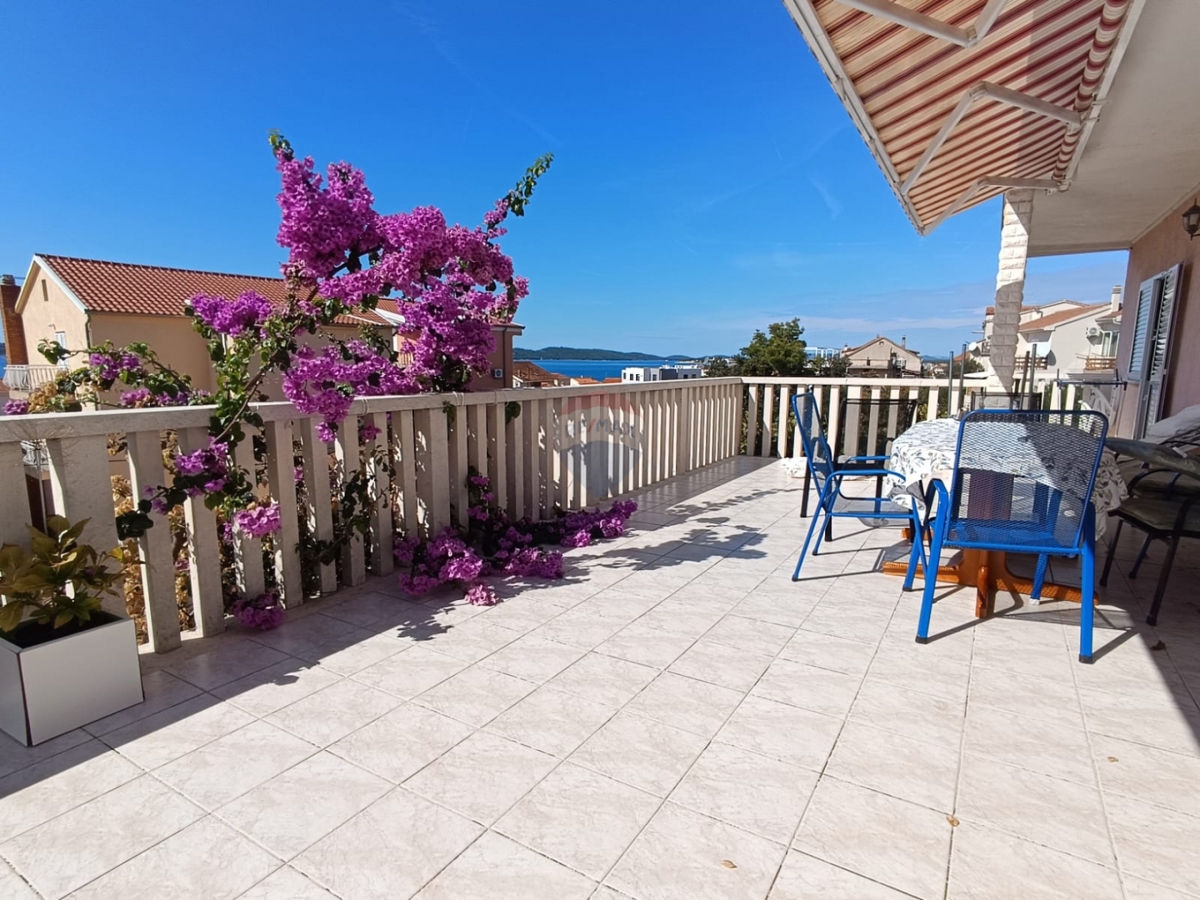 Hiša Brodarica, Šibenik - Okolica, 340m2