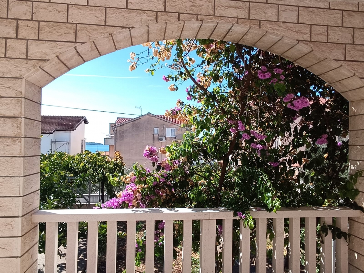 Hiša Brodarica, Šibenik - Okolica, 340m2