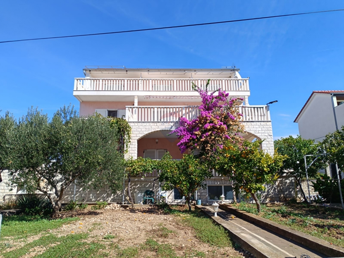 Hiša Brodarica, Šibenik - Okolica, 340m2