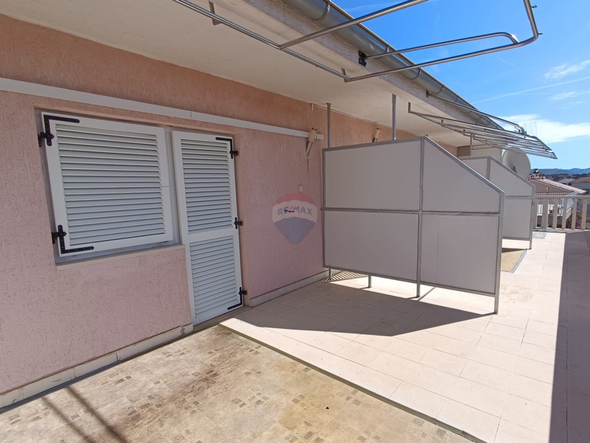 Hiša Brodarica, Šibenik - Okolica, 340m2