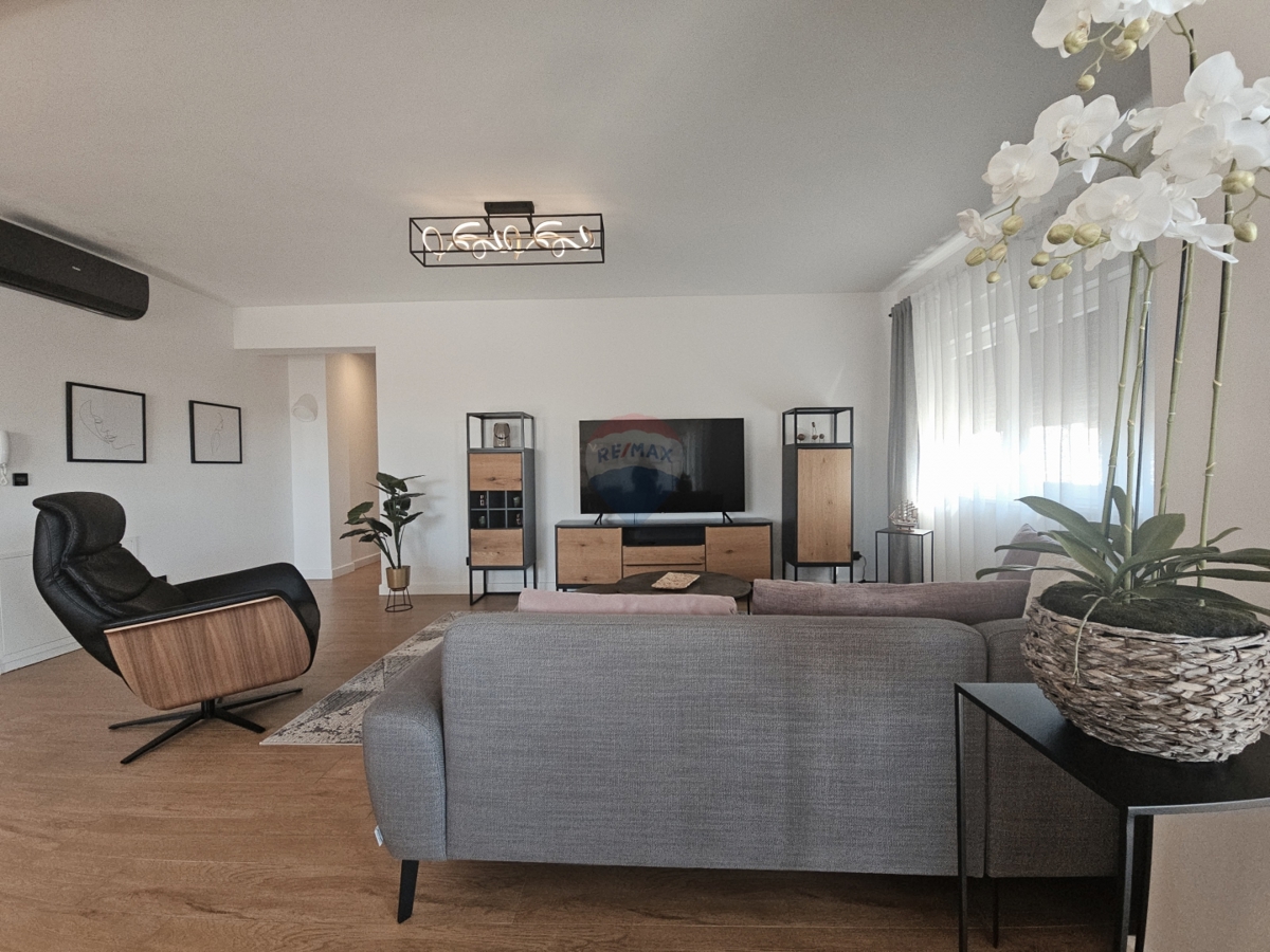 Stanovanje / Apartma Brodarica, Šibenik - Okolica, 135,28m2
