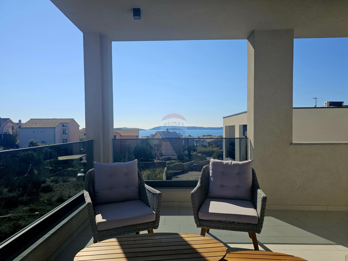 Stanovanje / Apartma Brodarica, Šibenik - Okolica, 135,28m2