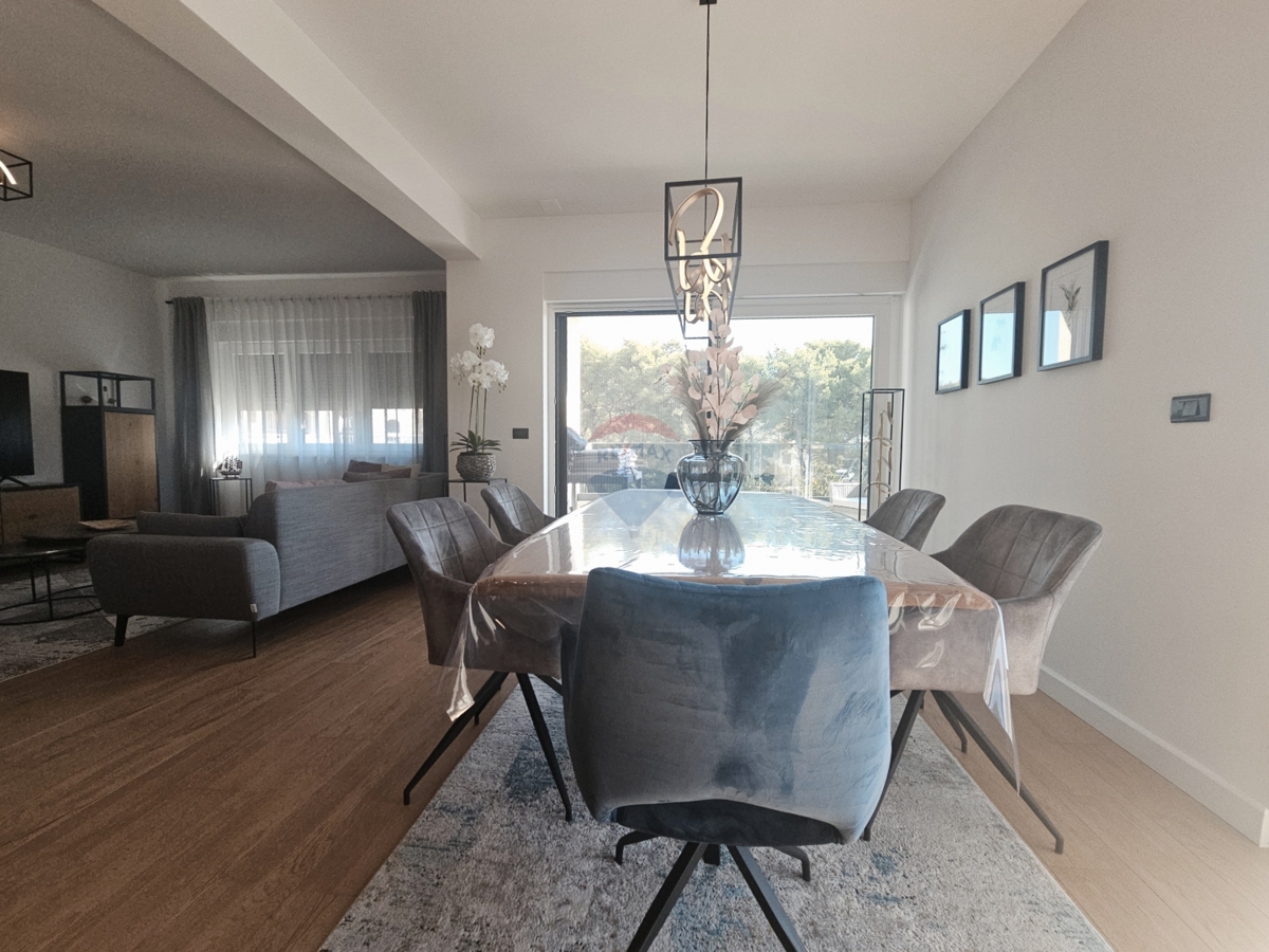 Stanovanje / Apartma Brodarica, Šibenik - Okolica, 135,28m2