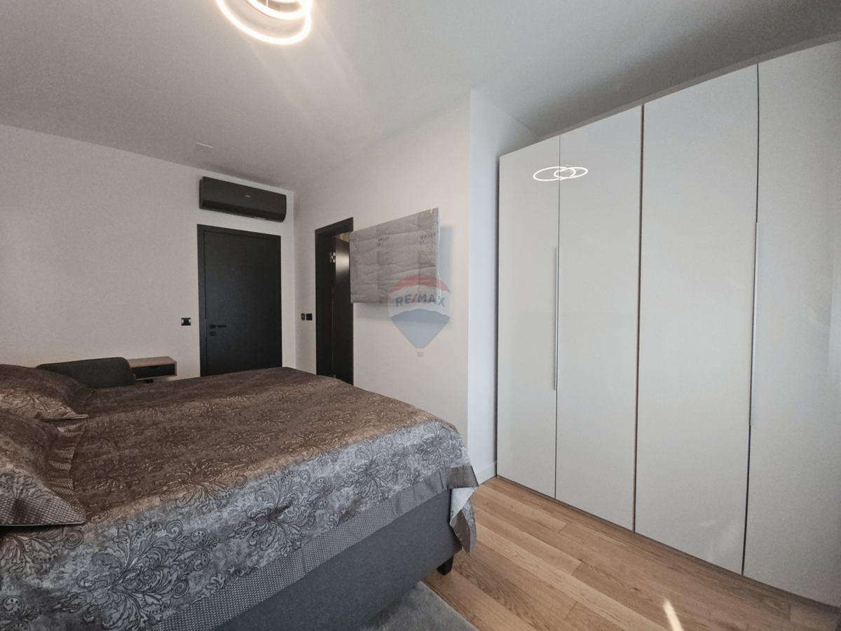 Stanovanje / Apartma Brodarica, Šibenik - Okolica, 135,28m2