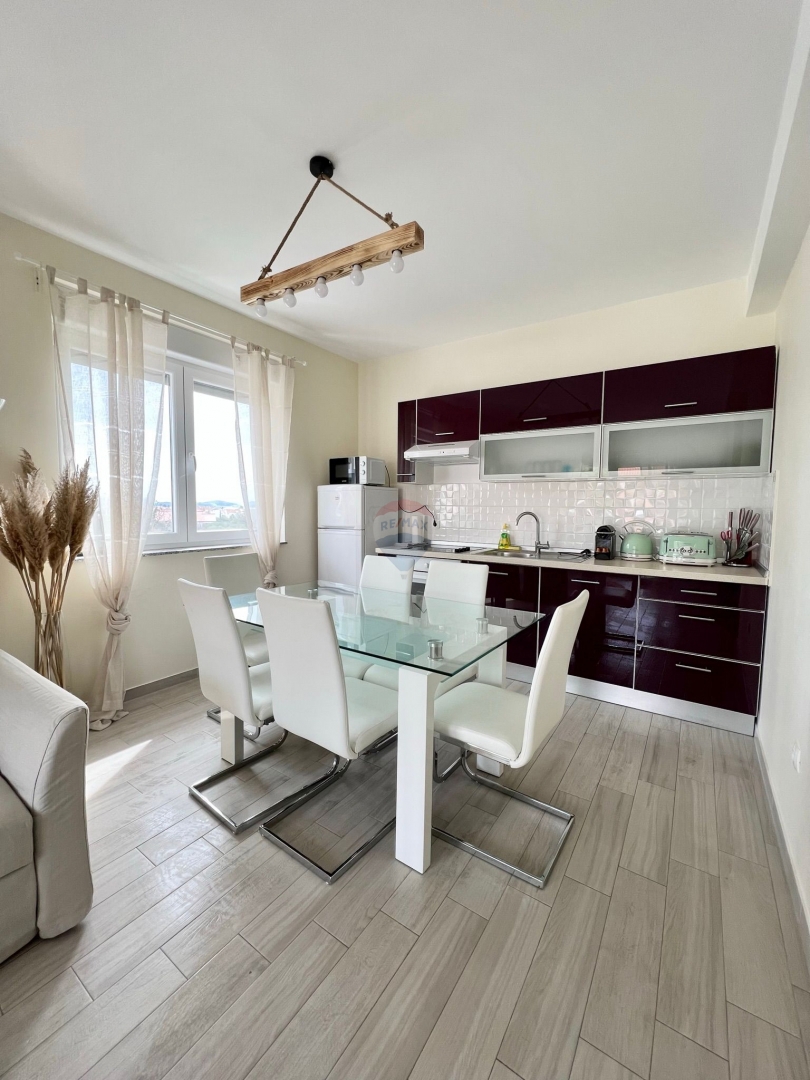 Hiša Tribunj, 438m2