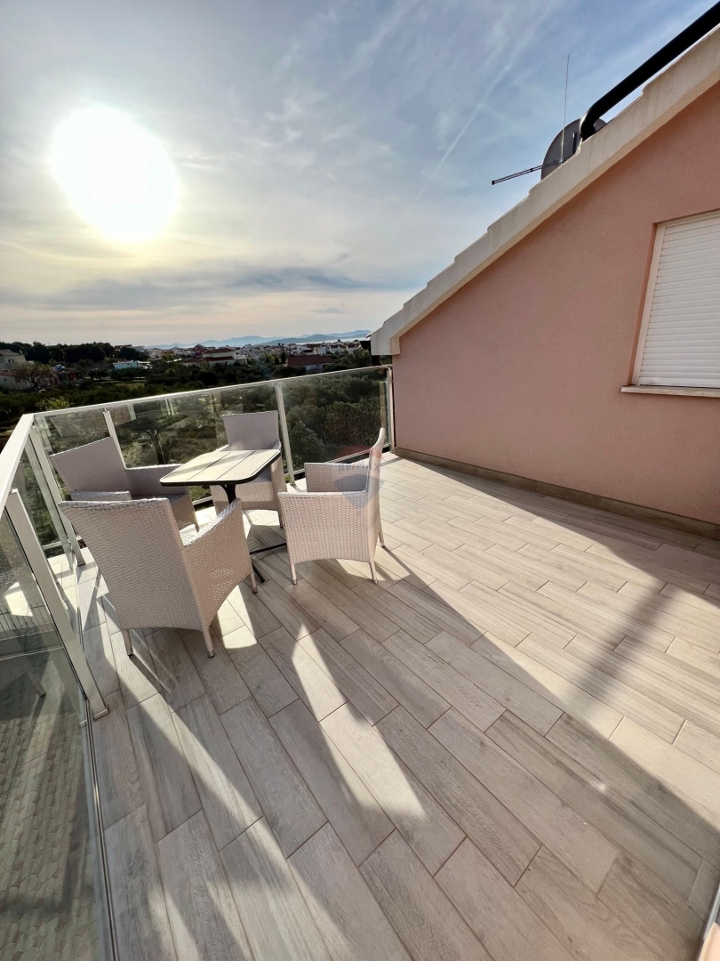 Hiša Tribunj, 438m2