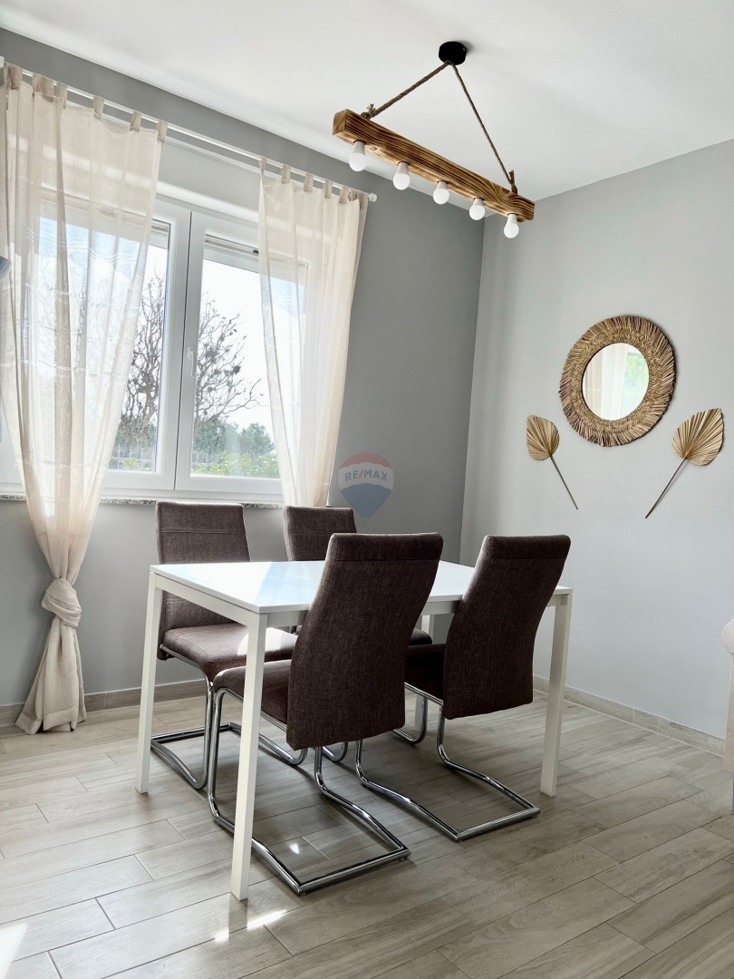 Hiša Tribunj, 438m2