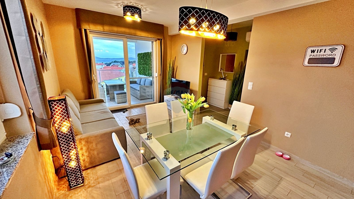 Hiša Tribunj, 438m2