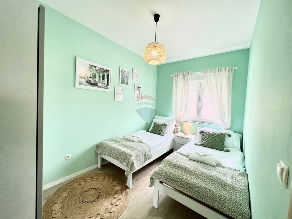 Hiša Tribunj, 438m2