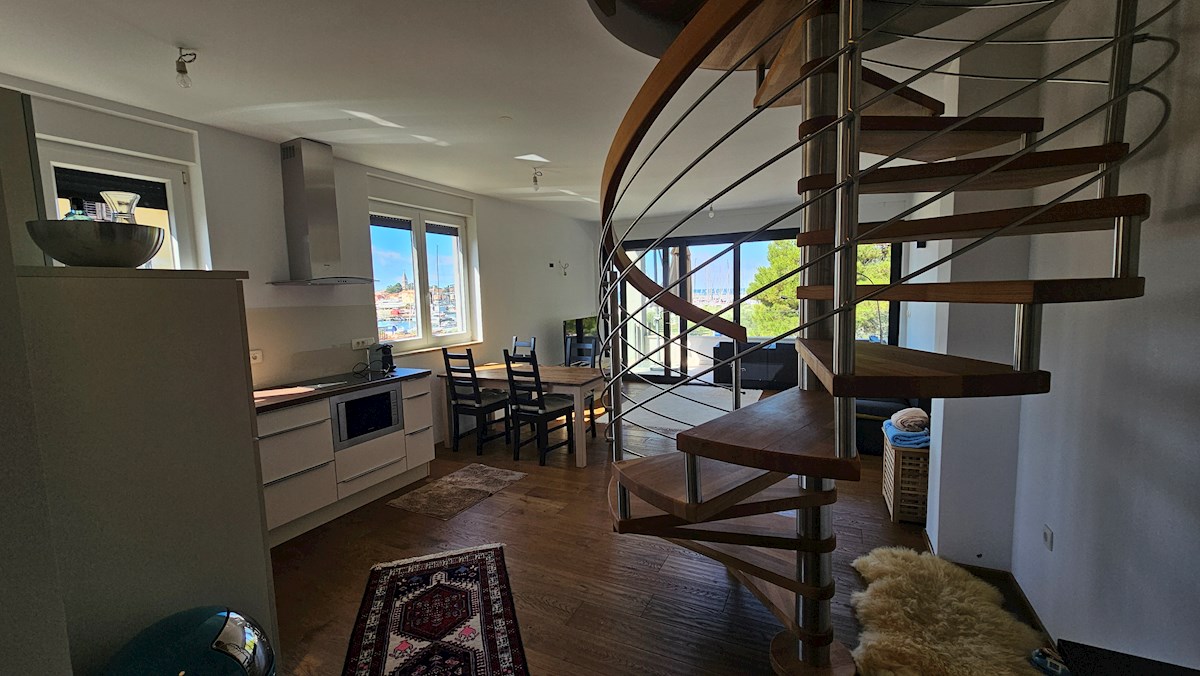 Luksuzne nepremičnine Istra, prodajam stanovanje, Novigrad