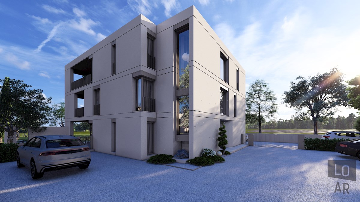 Luksuz z zasebnim vrtom v Novigradu