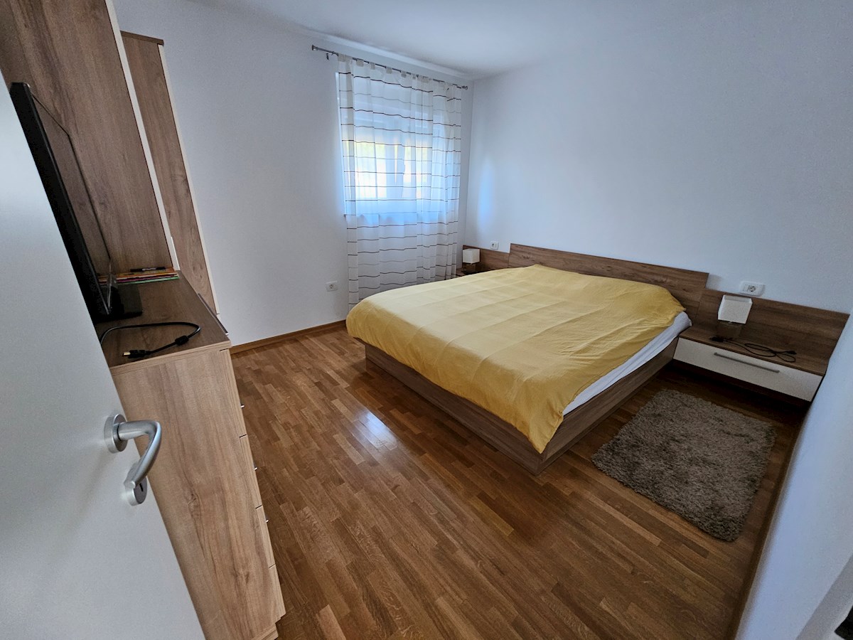 Nepremičnine Istra, prodajam stanovanje, Novigrad