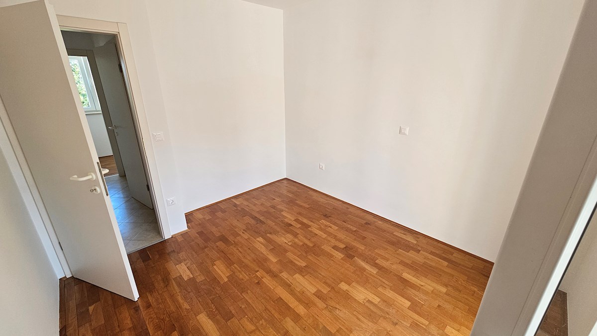 Nepremičnine Istra, prodajam stanovanje, blizu morja, Novigrad