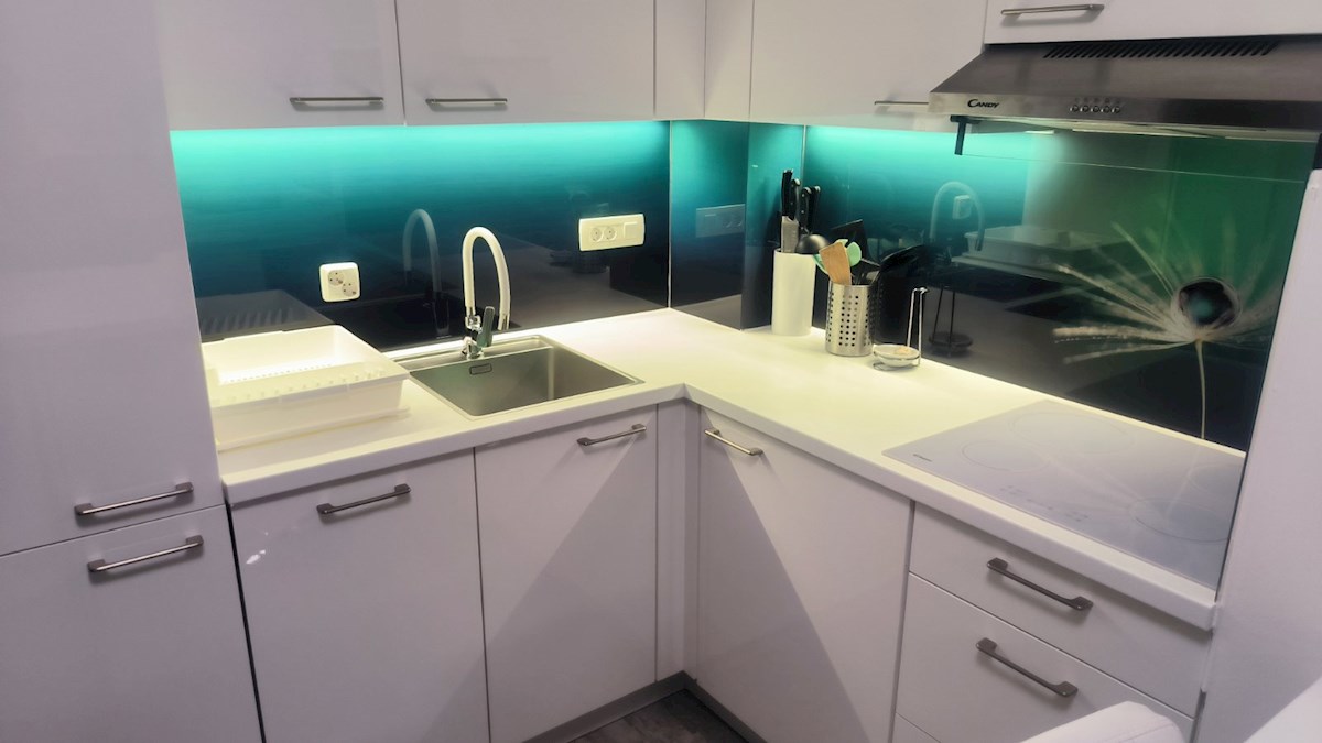 Apartma v bližini morja in plaže v Novigradu z garažo