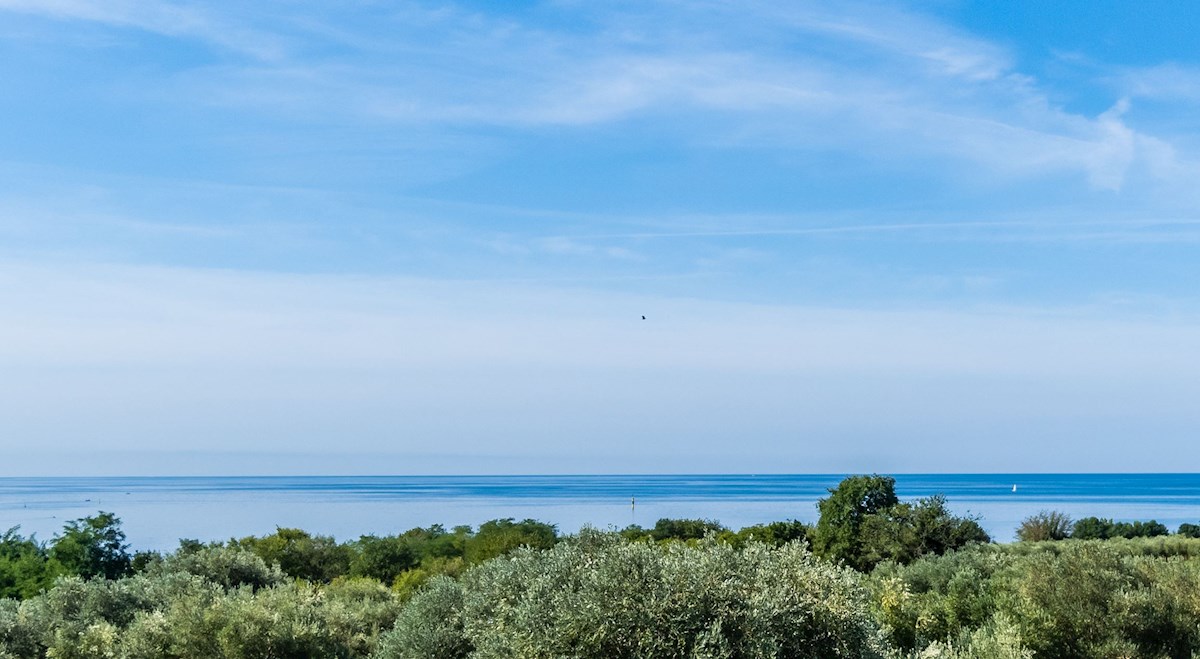 Ekskluzivni Penthouse z Razgledom na Morje – Novogradnja v Bližini Umaga