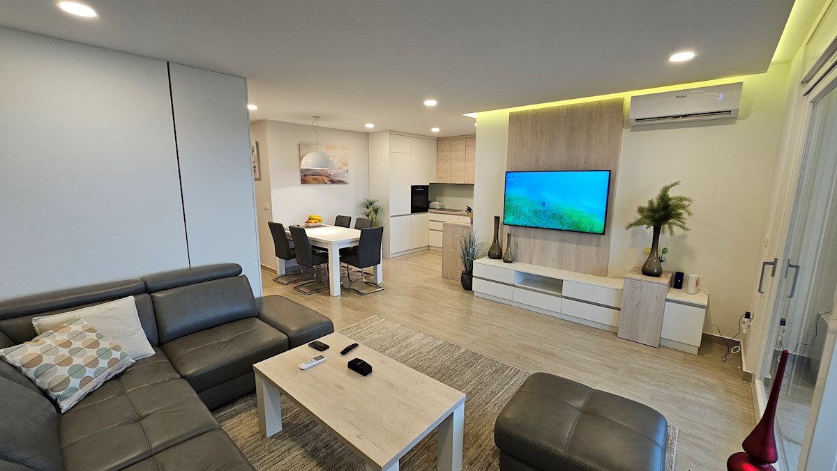 Luksuzne Nepremičnine Istra, prodajam stanovanje, Novigrad