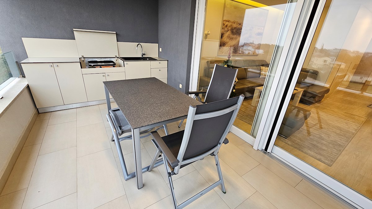 Luksuzne Nepremičnine Istra, prodajam stanovanje, Novigrad