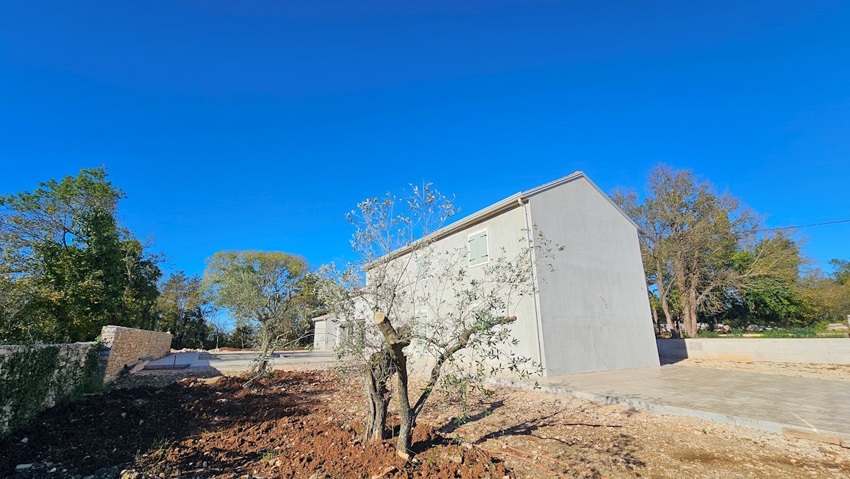 Nepremičnine Istra, prodam hišo z bazenom, okolica Buja