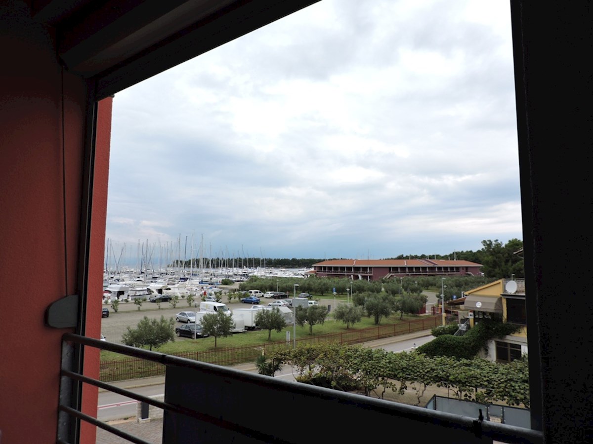 Nepremičnine Istra, prodajam stanovanje, Novigrad, center