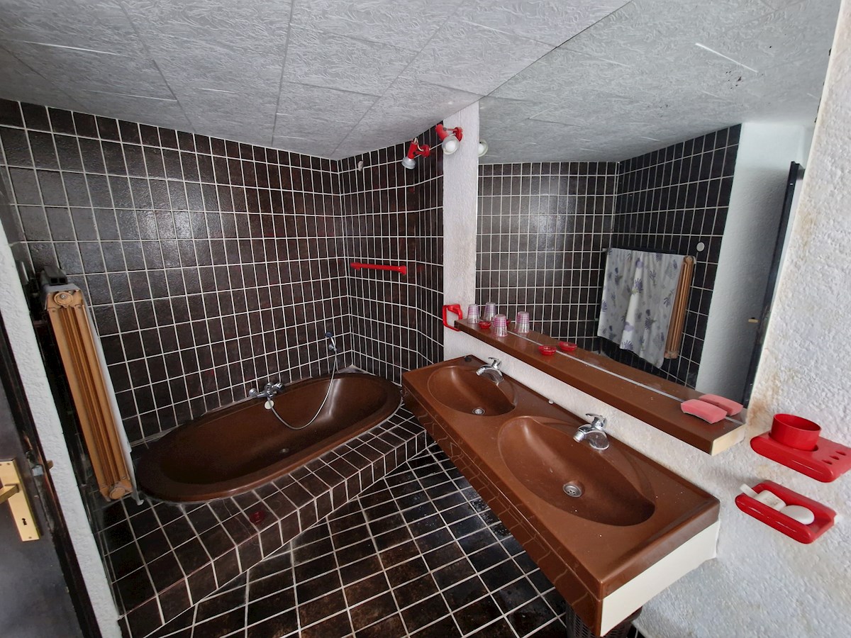 Nepremičnine Istra, prodam hišo, Novigrad, Center