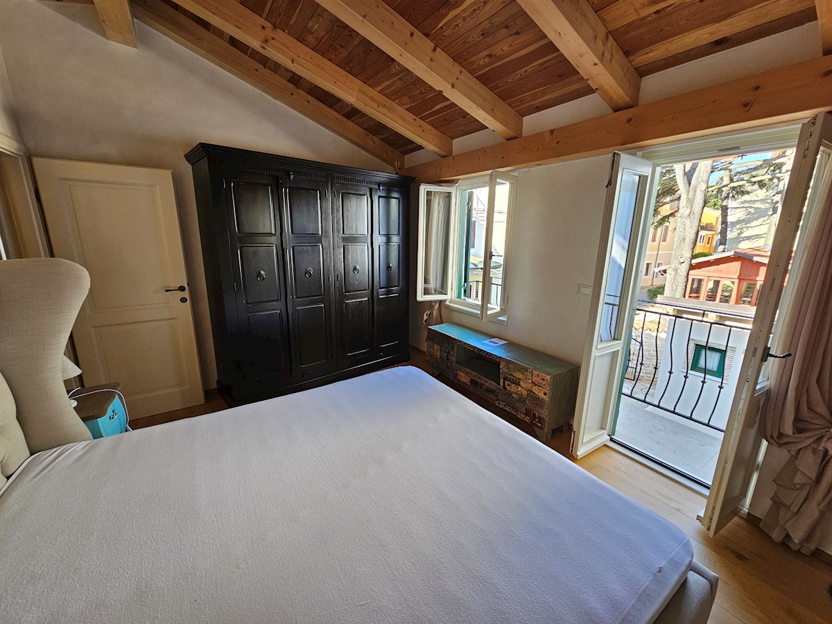 Nepremičnine Istra, prodam kamnitu hišo, Novigrad, Center