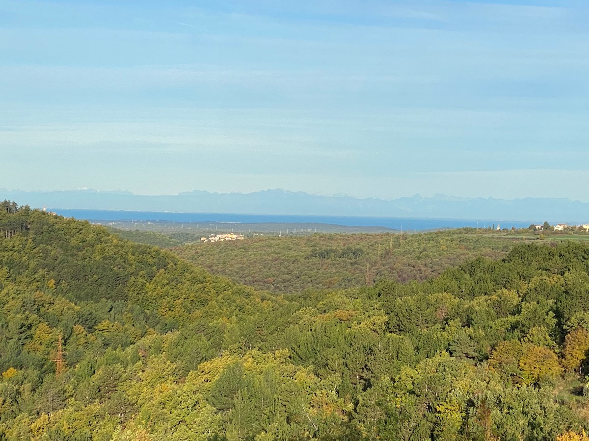 Nepremičnine Istra, prodajam stavbno zemljišče z prekrasnim pogledom na morje, okolica Buja
