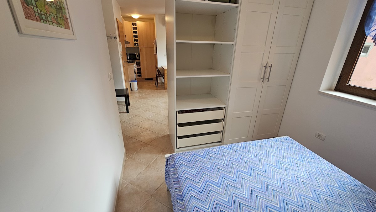 Nepremičnine Istra, prodajam stanovanje, Novigrad, centar