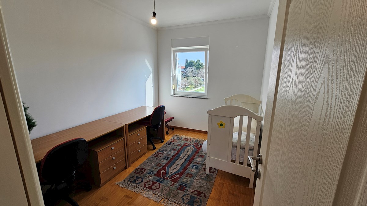 Nepremičnine Istra, prodajam stanovanje s pogledom na morje, Novigrad