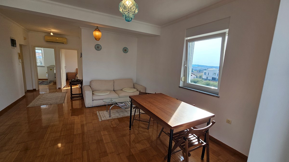 Nepremičnine Istra, prodajam stanovanje s pogledom na morje, Novigrad