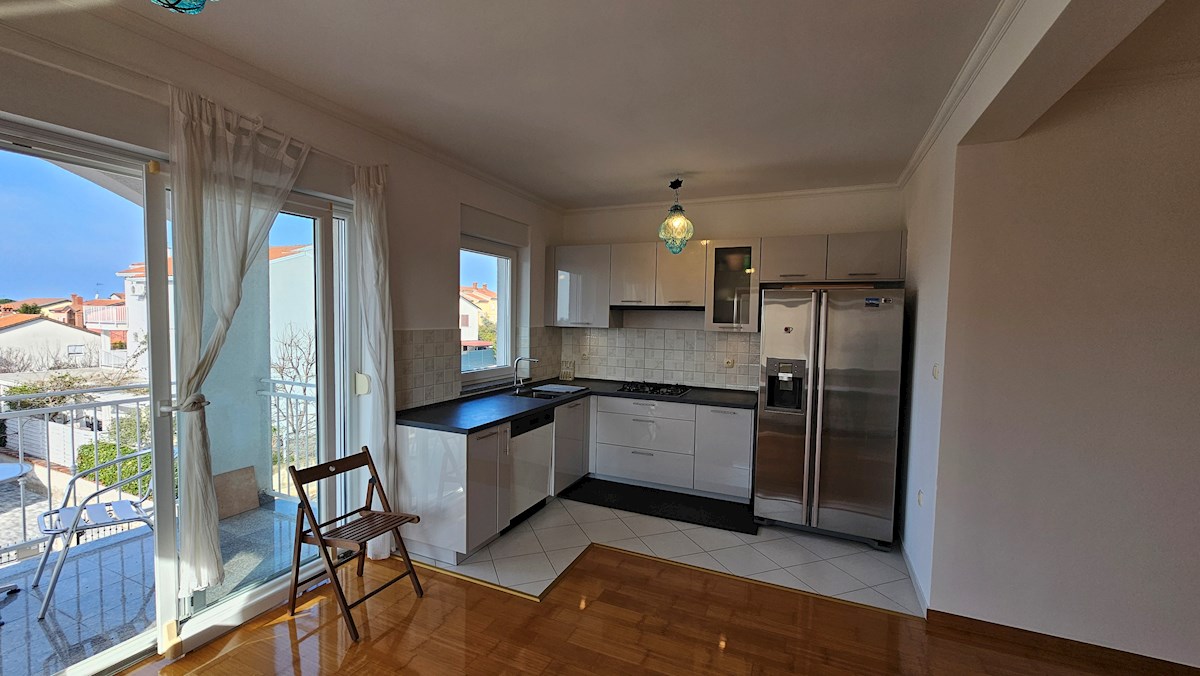 Nepremičnine Istra, prodajam stanovanje s pogledom na morje, Novigrad