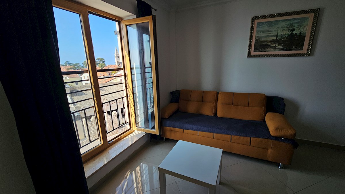 Prva vrsta ob morju – center Novigrada