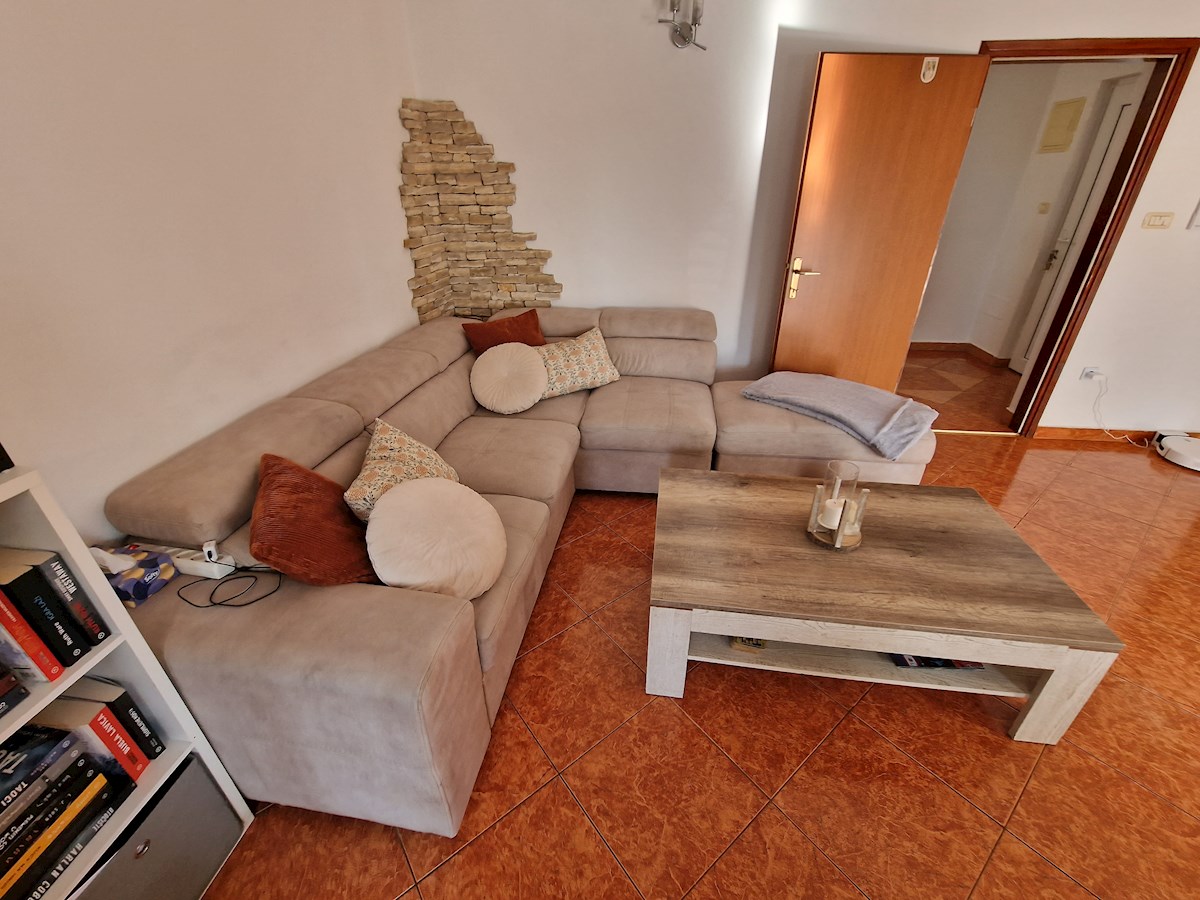 Nepremičnine Istra, prodajam stanovanje, Novigrad