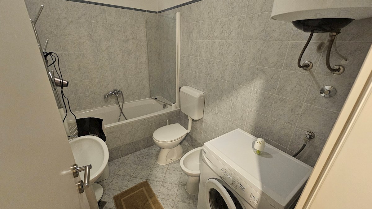 Nepremičnine Istra, prodajam stanovanje, blizu morja, Novigrad