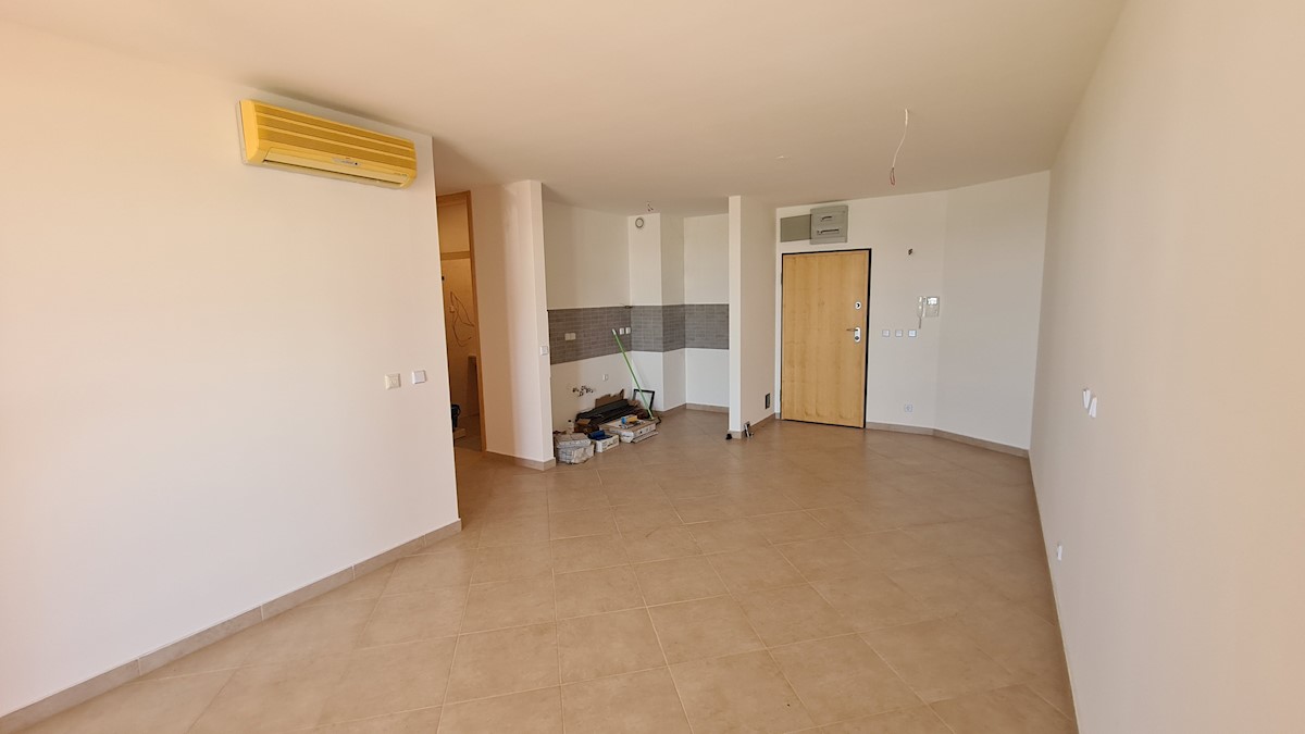 Nepremičnine Istra, prodajam stanovanje, prvi red do morja, Novigrad