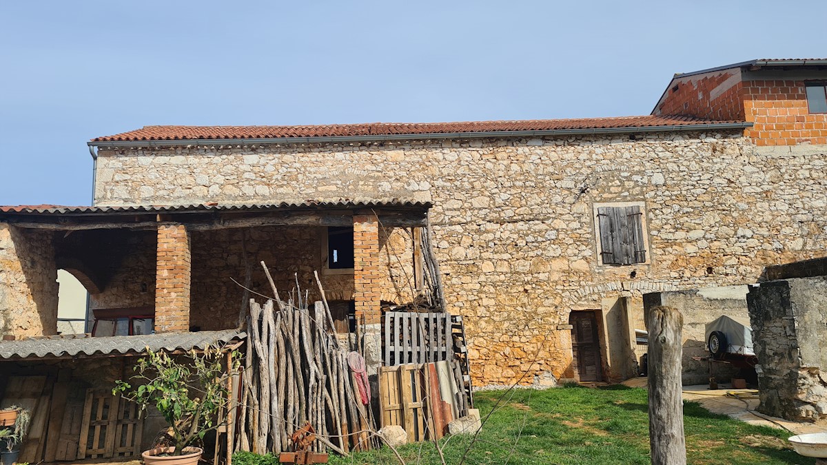 Nepremičnine Istra, prodam kamnito hišo, okolica Novigrada