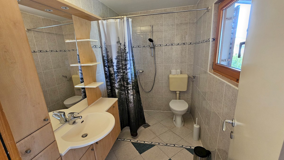 Dvoetažno stanovanje s pogledom na morje