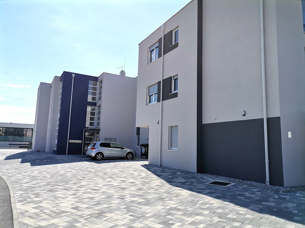 Nepremičnine Istra, prodajam stanovanje s liftom in 2 spalnice, Novigrad