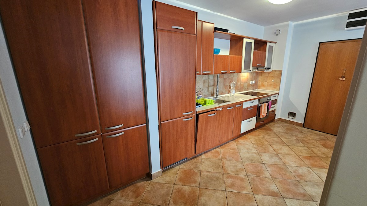 Nepremičnine Istra, prodajam stanovanje, prvi red do morja, Novigrad