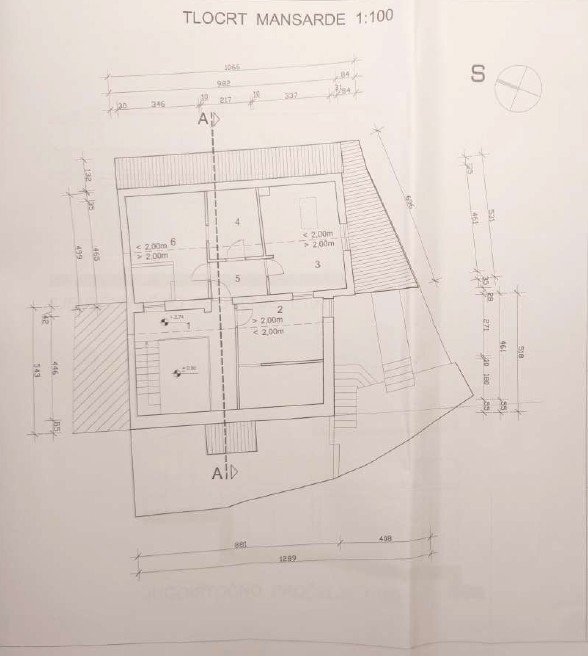Pazin, hiša s čudovitim pogledom na goro Učko