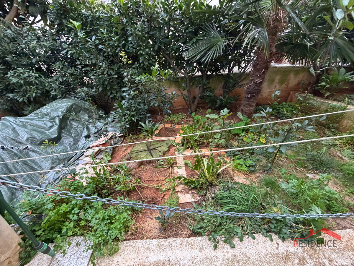 Pola, Veli Vrh, casa