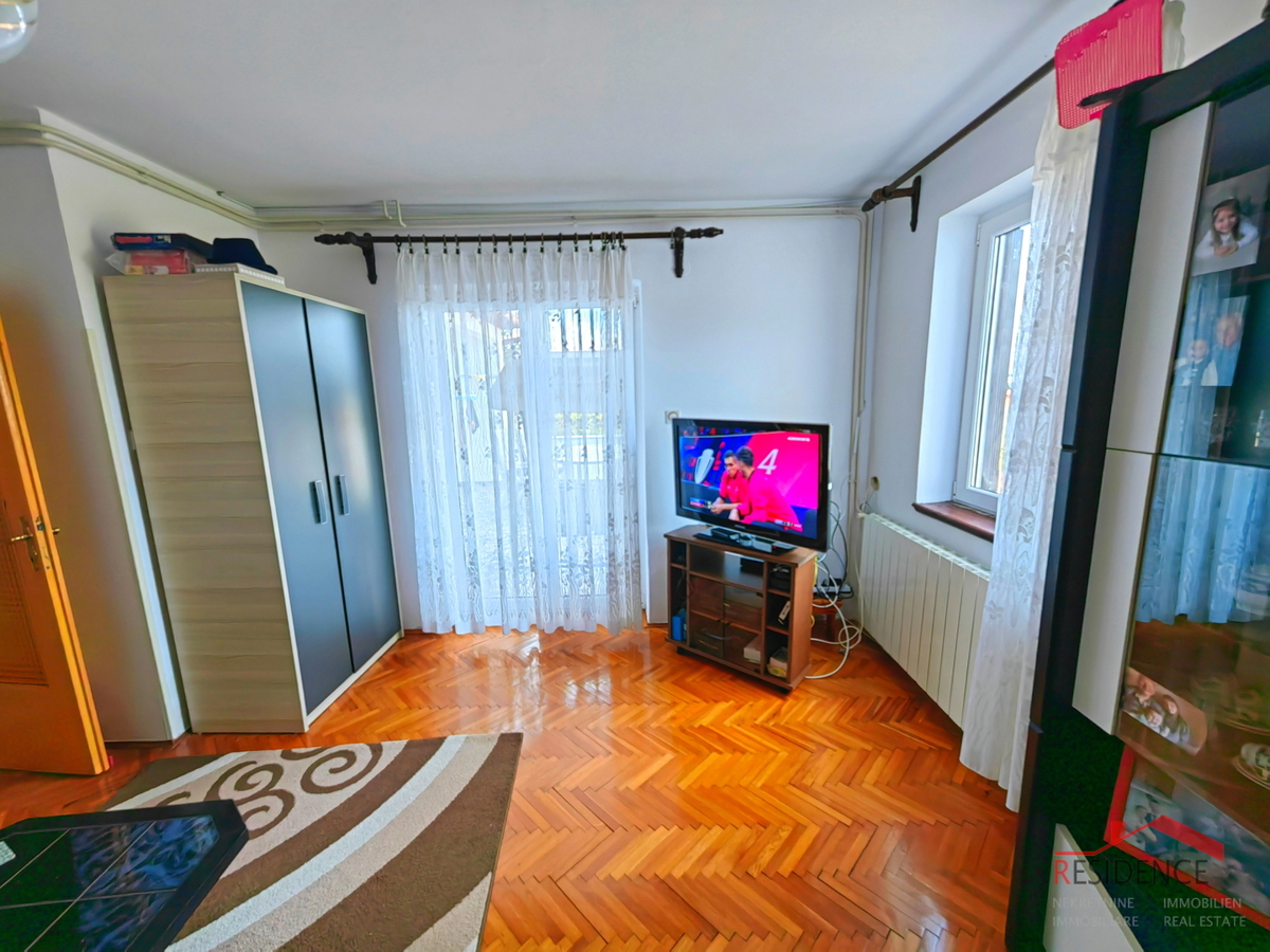 EKSKLUZIVNA PRODAJA HIŠE V BANJOLAH, POGLED NA MORJE