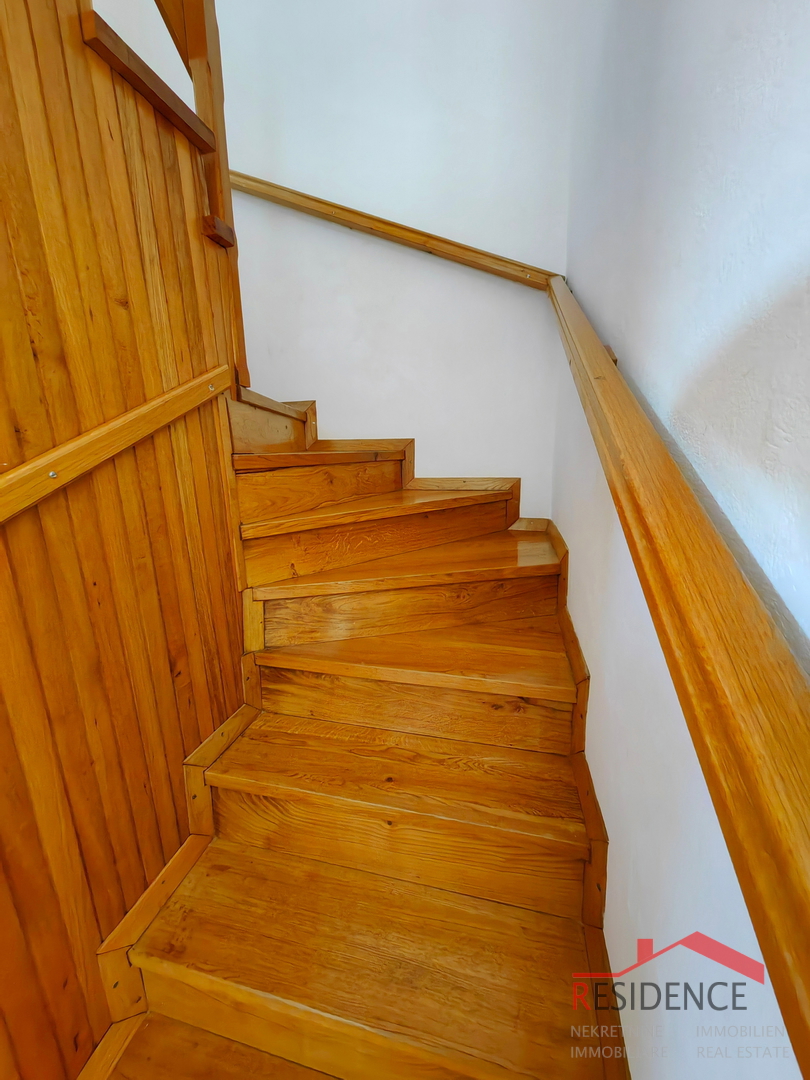 EKSKLUZIVNA PRODAJA HIŠE V BANJOLAH, POGLED NA MORJE