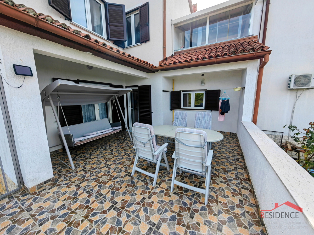 EKSKLUZIVNA PRODAJA HIŠE V BANJOLAH, POGLED NA MORJE