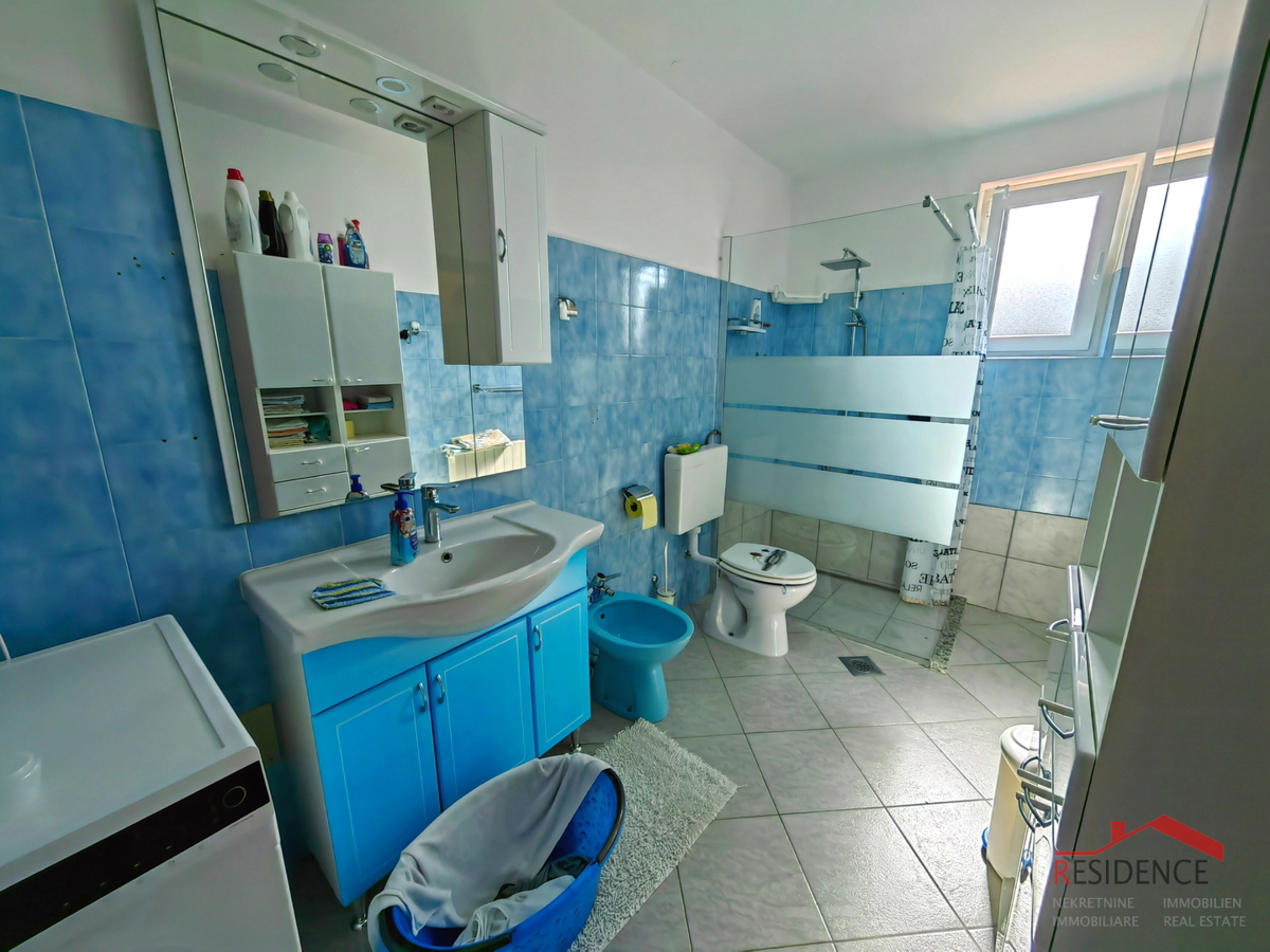 EKSKLUZIVNA PRODAJA HIŠE V BANJOLAH, POGLED NA MORJE