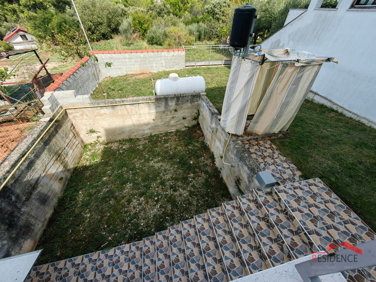 EKSKLUZIVNA PRODAJA HIŠE V BANJOLAH, POGLED NA MORJE