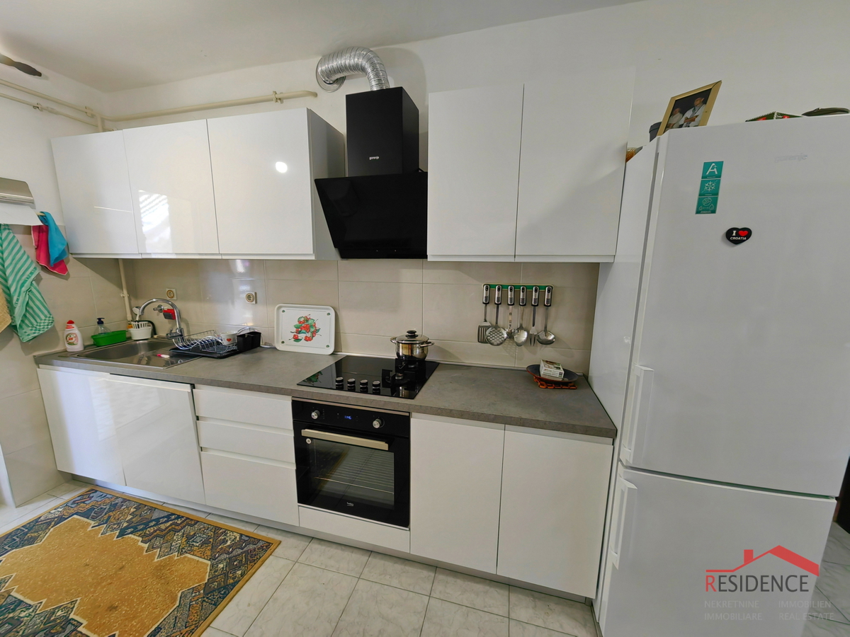 EKSKLUZIVNA PRODAJA HIŠE V BANJOLAH, POGLED NA MORJE