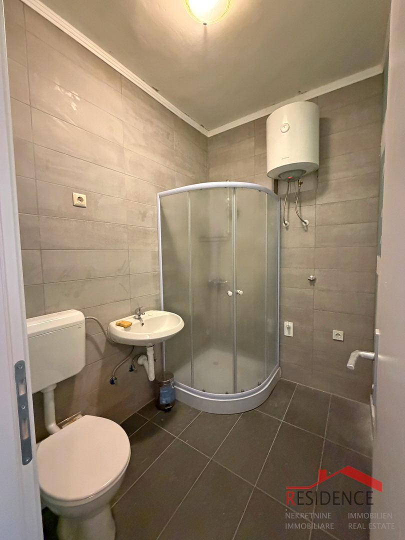 Pula, Stoja, 1. nadstropje