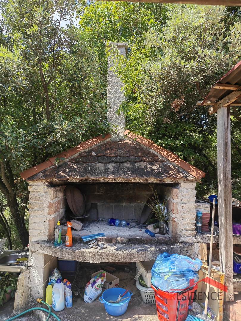 Kavran, samostojna hišica