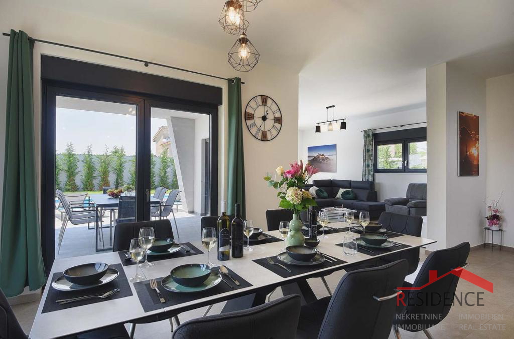 Jadreški, čudovita nova vila z bazenom