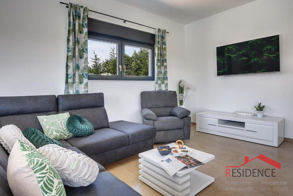 Jadreški, čudovita nova vila z bazenom